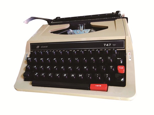 比起現代家電，老家電的線條不僅特別安靜、乾淨，還能