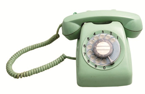 比起現代家電，老家電的線條不僅特別安靜、乾淨，還能