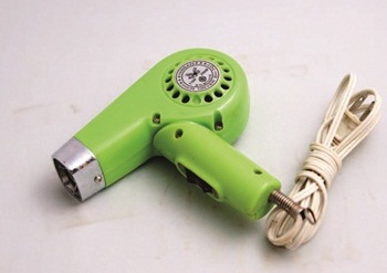 比起現代家電，老家電的線條不僅特別安靜、乾淨，還能