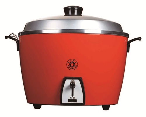 比起現代家電，老家電的線條不僅特別安靜、乾淨，還能