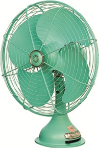 比起現代家電，老家電的線條不僅特別安靜、乾淨，還能