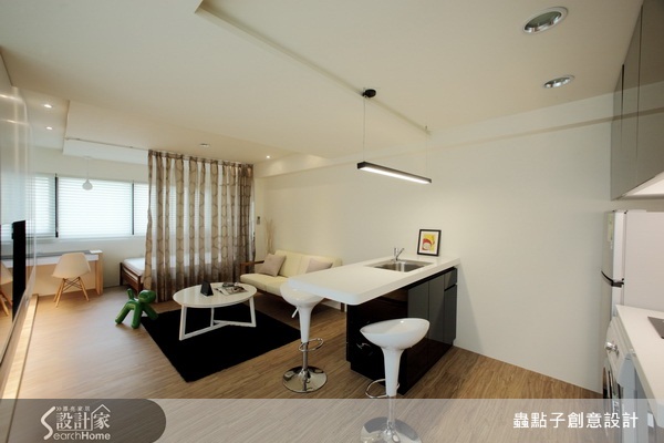 大多數人都認為「我家不夠大，吧台？！算了吧！」，其