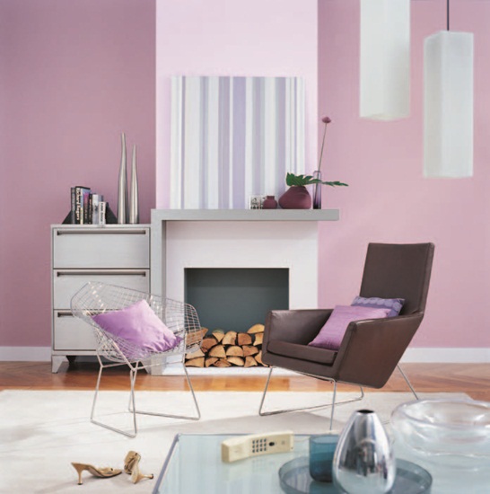 想要讓暖色系的紅橙黃三色出現在夏季，其實只要注意調