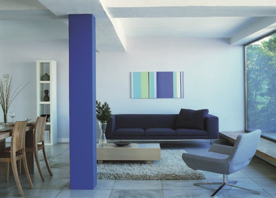 想要讓暖色系的紅橙黃三色出現在夏季，其實只要注意調