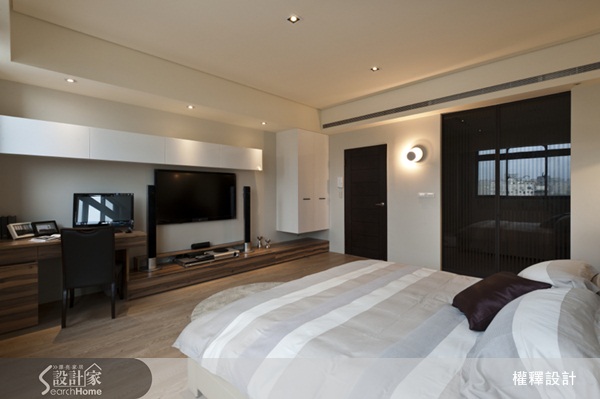 屋主買下這間位於竹北的兩層樓透天別墅，除希望能擁有