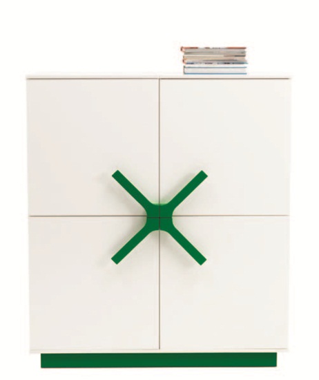 一般在選配現成櫃體時,重點不在量多,而是選擇1~2件