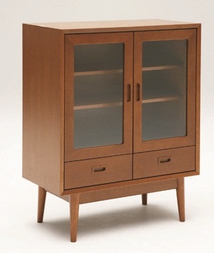 一般在選配現成櫃體時,重點不在量多,而是選擇1~2件