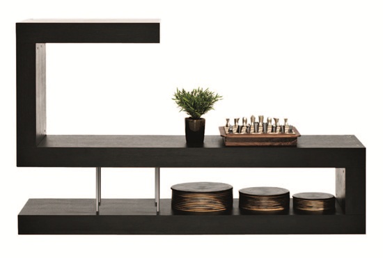 一般在選配現成櫃體時,重點不在量多,而是選擇1~2件