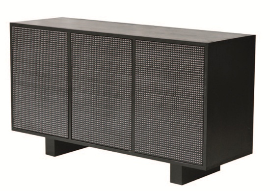 一般在選配現成櫃體時,重點不在量多,而是選擇1~2件