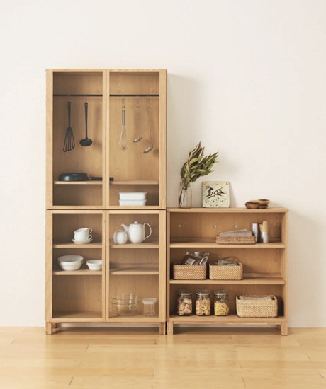 一般在選配現成櫃體時,重點不在量多,而是選擇1~2件