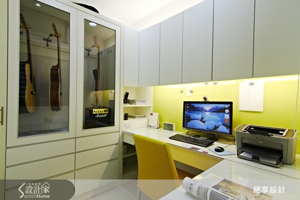 相信每個男人小時候一定有過這樣的夢想──如果有一天