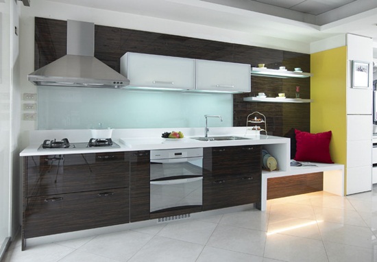 「木」是設計產業永遠的經典題材,從北歐家具Hans. J