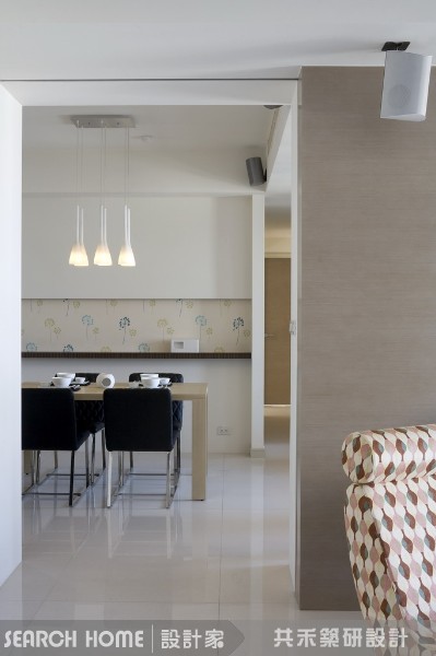 常言道:「簡即是繁」,居家規劃亦不需要雕樑畫棟或是