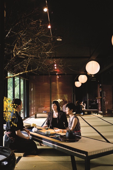 色彩，可以營造流行時尚，當然也能夠創造復古感。本次