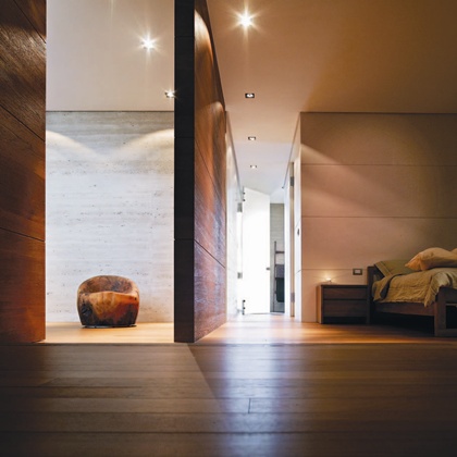 愛樹也愛木的屋主，對於植栽和木料的知識豐富，品味獨