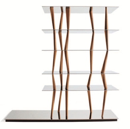 一般在選配現成櫃體時,重點不在量多,而是選擇1~2件