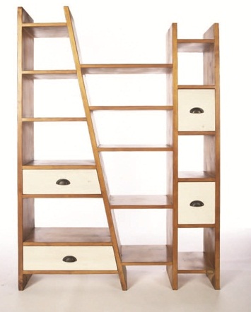 一般在選配現成櫃體時,重點不在量多,而是選擇1~2件