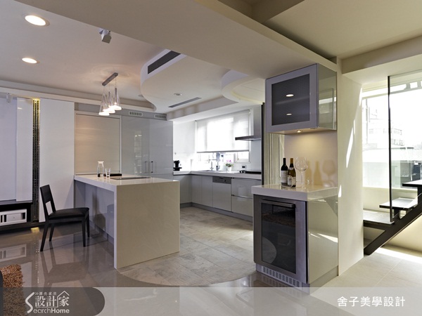 具獨特肌理的石材，常常是將空間詮釋出大器、壯觀的最