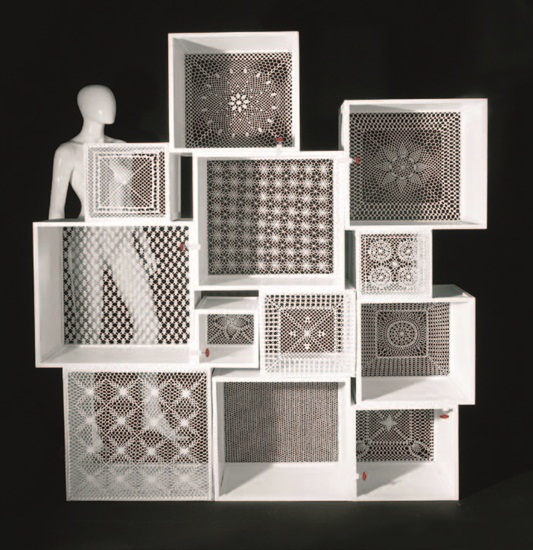 一般在選配現成櫃體時，重點不在量多，而是選擇1～2件