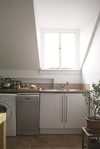 這是間座落在英國倫敦、誕生於1830年左右的老房子。耗