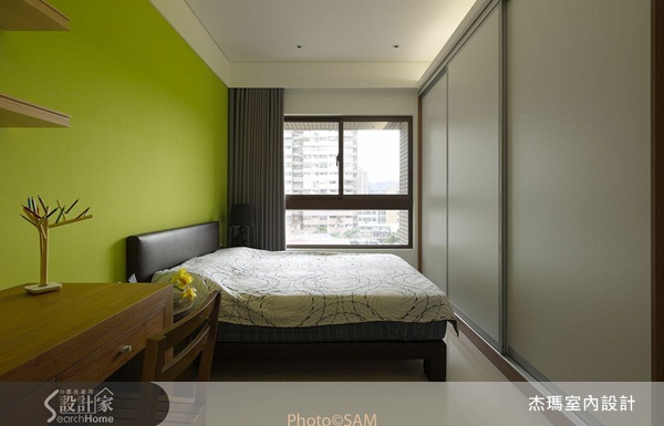 雖然是小資上班族，但只要每天認命地上班下班領薪水，