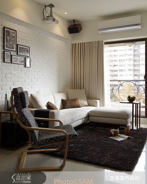 雖然是小資上班族，但只要每天認命地上班下班領薪水，