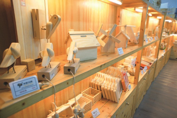 看完那麼多既好用又有型的收納單品後，究竟要去哪裡才