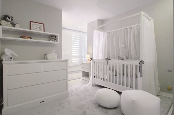 本案為位於西班牙海濱城市加利西亞住宅區的一個雙層公