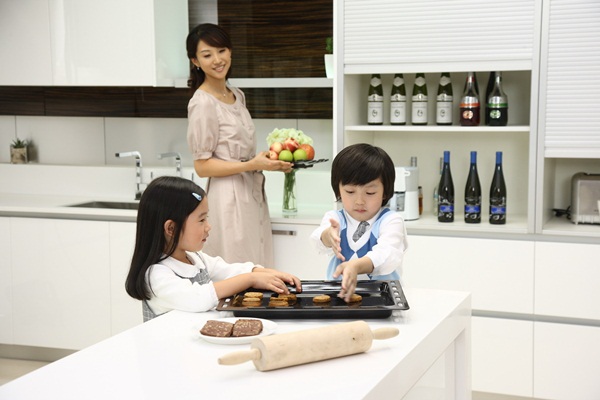 廚房何必只能煎、煮、炒？打破傳統廚具的排列公式，就