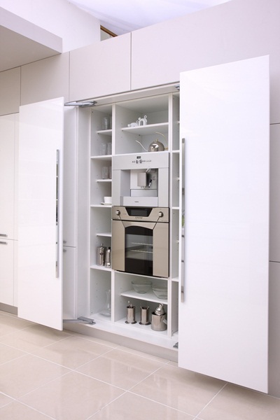 廚房何必只能煎、煮、炒？打破傳統廚具的排列公式，就