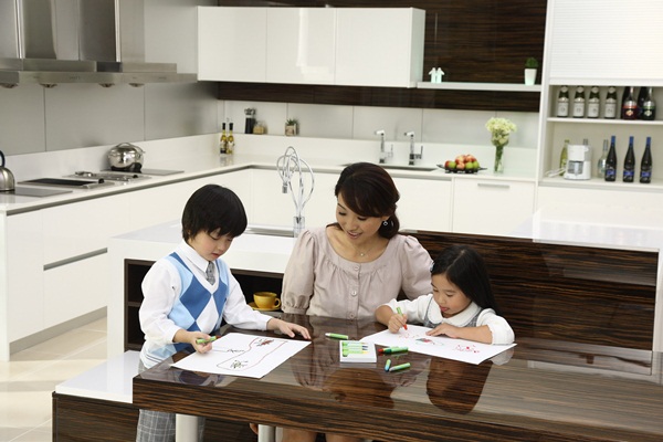 廚房何必只能煎、煮、炒？打破傳統廚具的排列公式，就