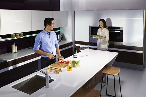 廚房何必只能煎、煮、炒？打破傳統廚具的排列公式，就