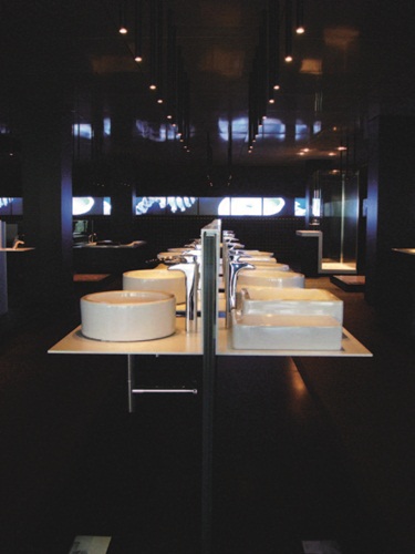 衛浴設備和美術館兩個看似沒有交集，但在西班牙衛浴品