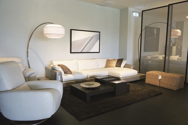 看準南部持續高漲的精品買氣,全球皮革沙發領導品牌NA