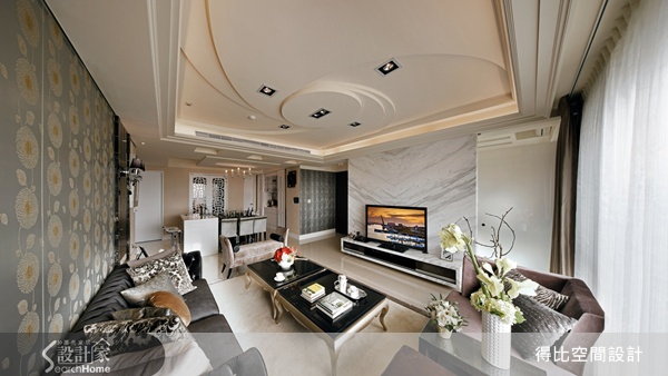 五十坪的空間，結合屋案本身的採光優勢，再將格局重新