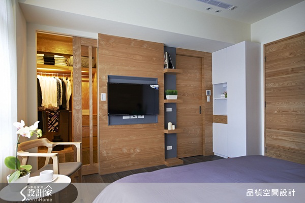 以質感舒適的木質建材以及石材、金屬、清水模等材質,