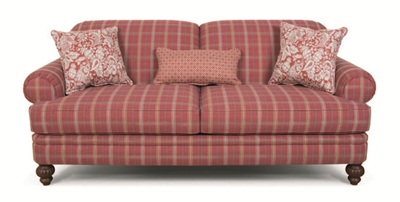 簡化古典家具線條，並融入鄉村生活語彙及簡單粉色布料