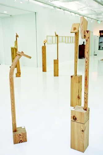 一九三三年出生，一九五〇年代開始進入業界工作的Alvar