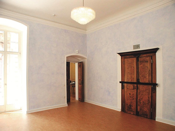 1 檢查是否有沾上髒污完工後驗收先檢查邊邊角角的收邊