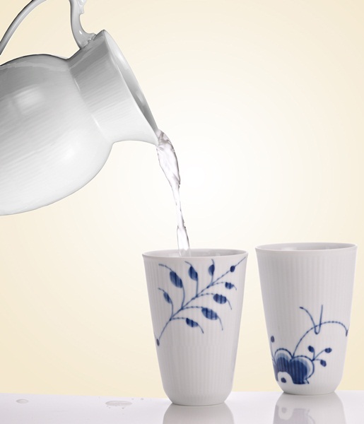 想要身體健康、皮膚水嫩,多喝水絕對錯不了!但總嫌白