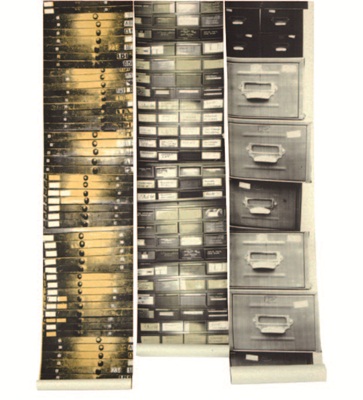 大面積的壁紙、窗簾織品能立即轉換空間氣氛，鏡子、座