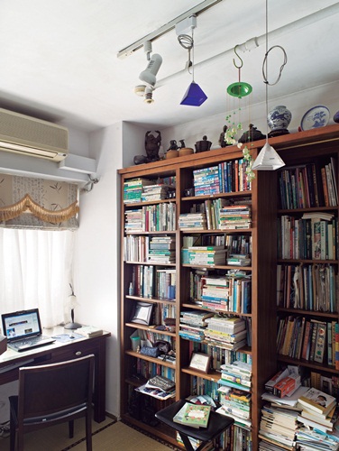 閱讀著游乾桂寫著與親子教養相關的文字「有位哲學家說