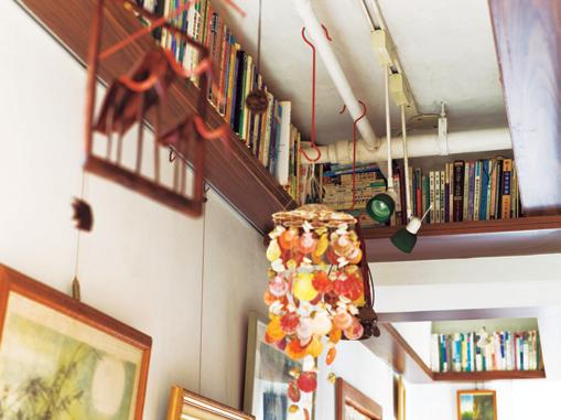 閱讀著游乾桂寫著與親子教養相關的文字「有位哲學家說