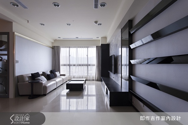 屋主一家三口入住這間位於新北市中和的新家,期待藉由