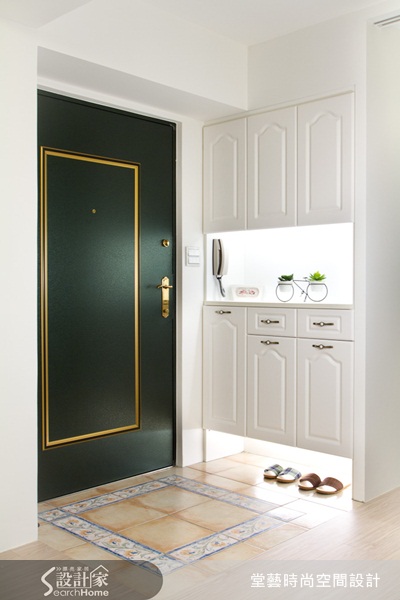 誰不想一回到家，有個10坪大小的大玄關，可以把身上所