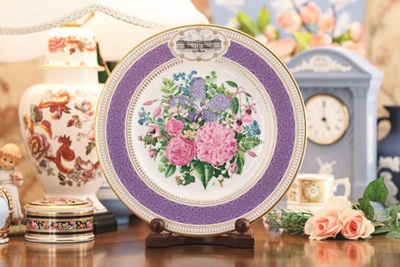 瓷盤、瓷碗不但具實用價值，精緻的瓷盤還可用來作為壁