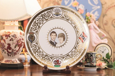 瓷盤、瓷碗不但具實用價值，精緻的瓷盤還可用來作為壁