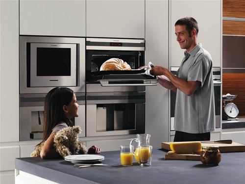 廚房是居家空間中，設計最密集與最複雜的場所，不大的