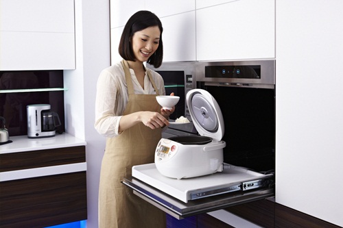 廚房是居家空間中，設計最密集與最複雜的場所，不大的