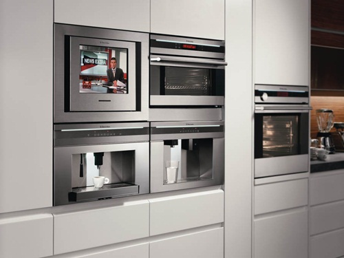 廚房是居家空間中，設計最密集與最複雜的場所，不大的